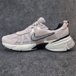 کتونی اورجینال نایک Nike V2K Run – کد FN6703-001